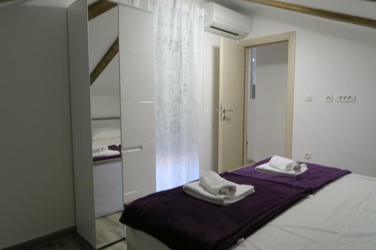 Family Apartment Baska  Room photo